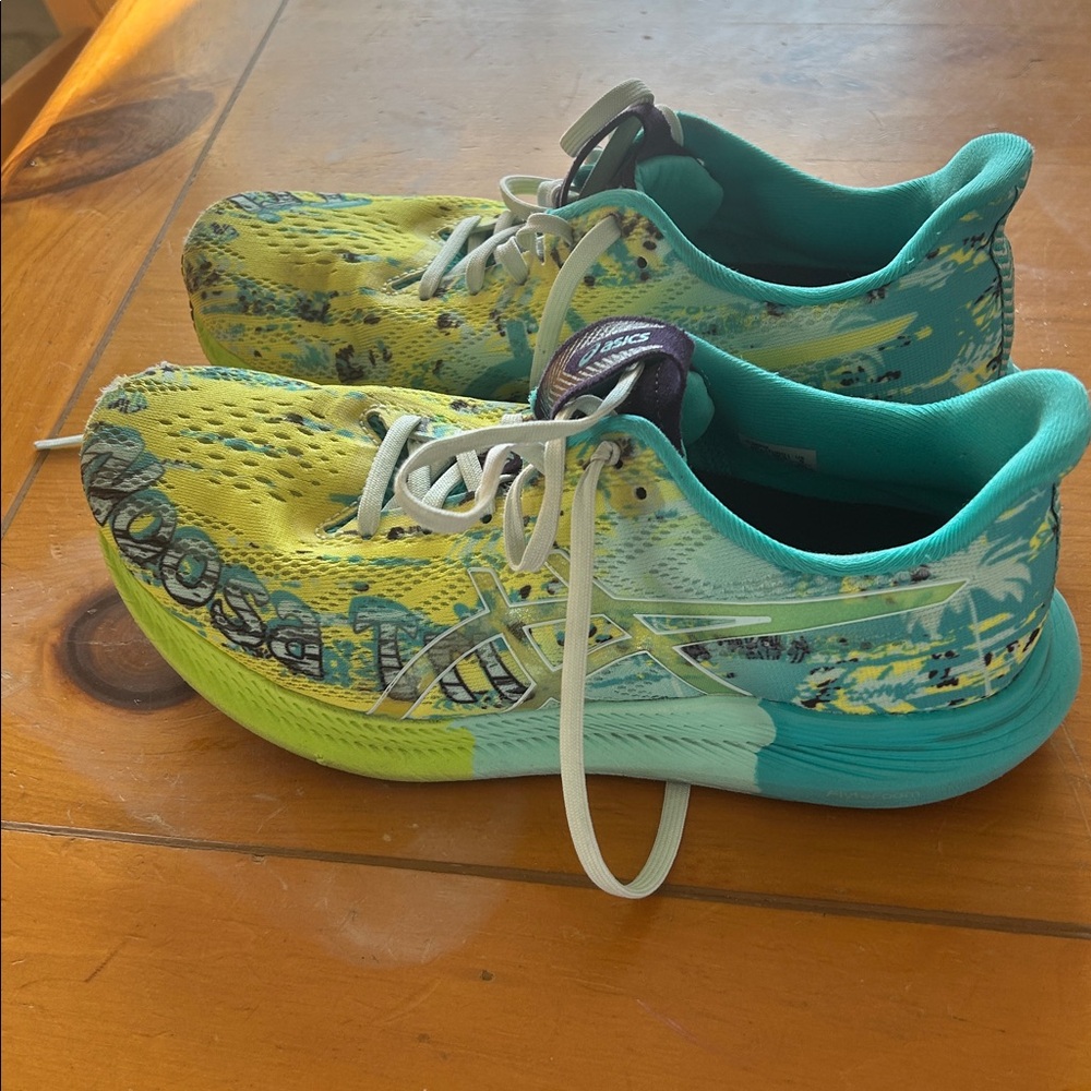 ASICS Women’s Yellow Teal Running Shoes - Picture 2 of 3